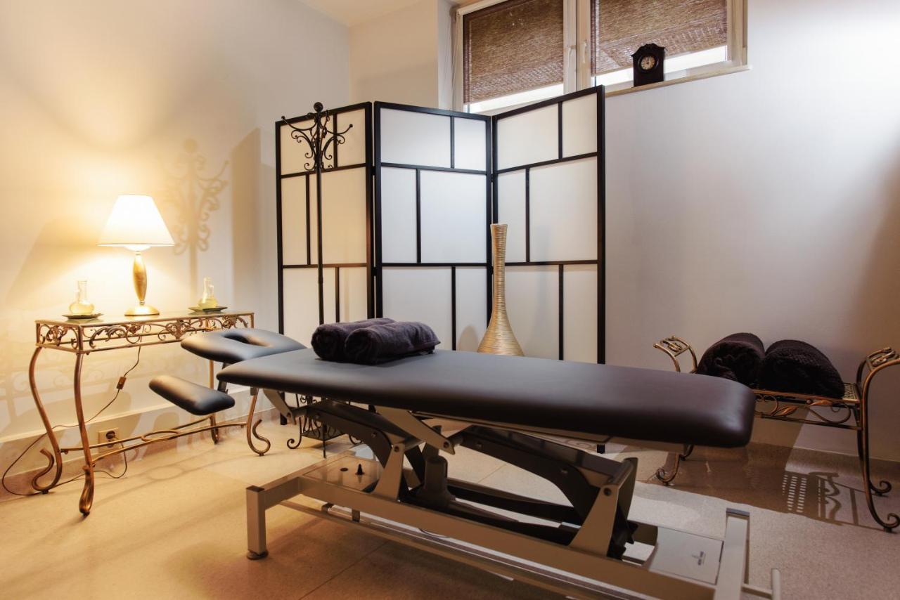 Lila Medical Spa ชีโคชีแนค ภายนอก รูปภาพ